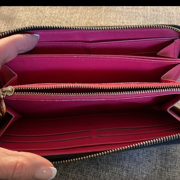 LOUIS VUITTON BLACK MARUKAMI ZIPPY WALLET